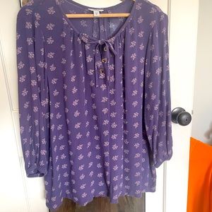 Women’s blouse, kohls brand Sonoma size XL . Purple with flowers